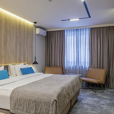 Тау-House Hotel Kok-Shoky Екстериор снимка