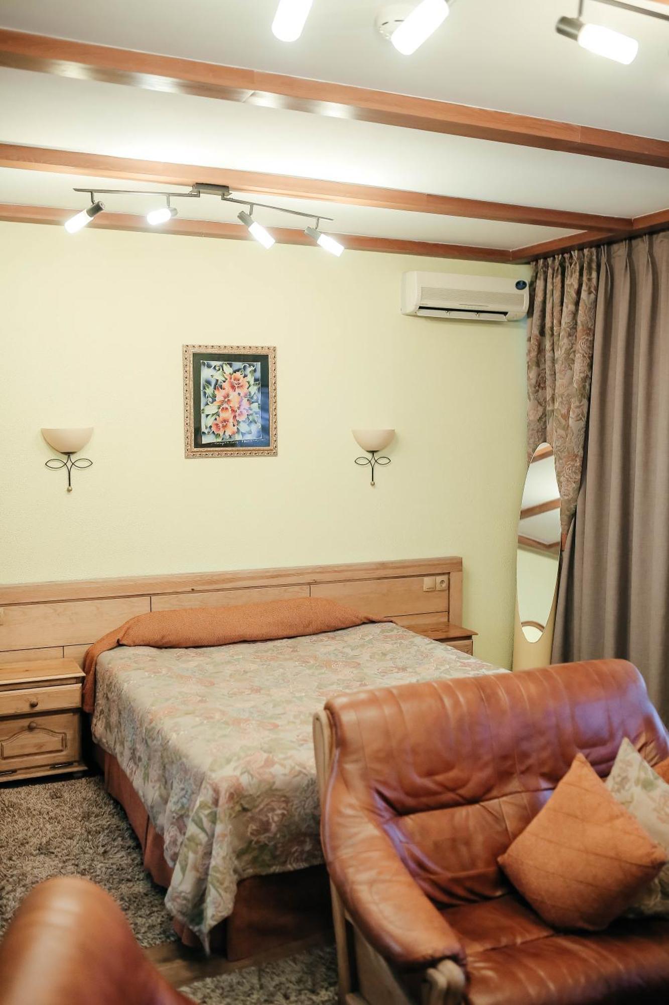 Тау-House Hotel Kok-Shoky Екстериор снимка