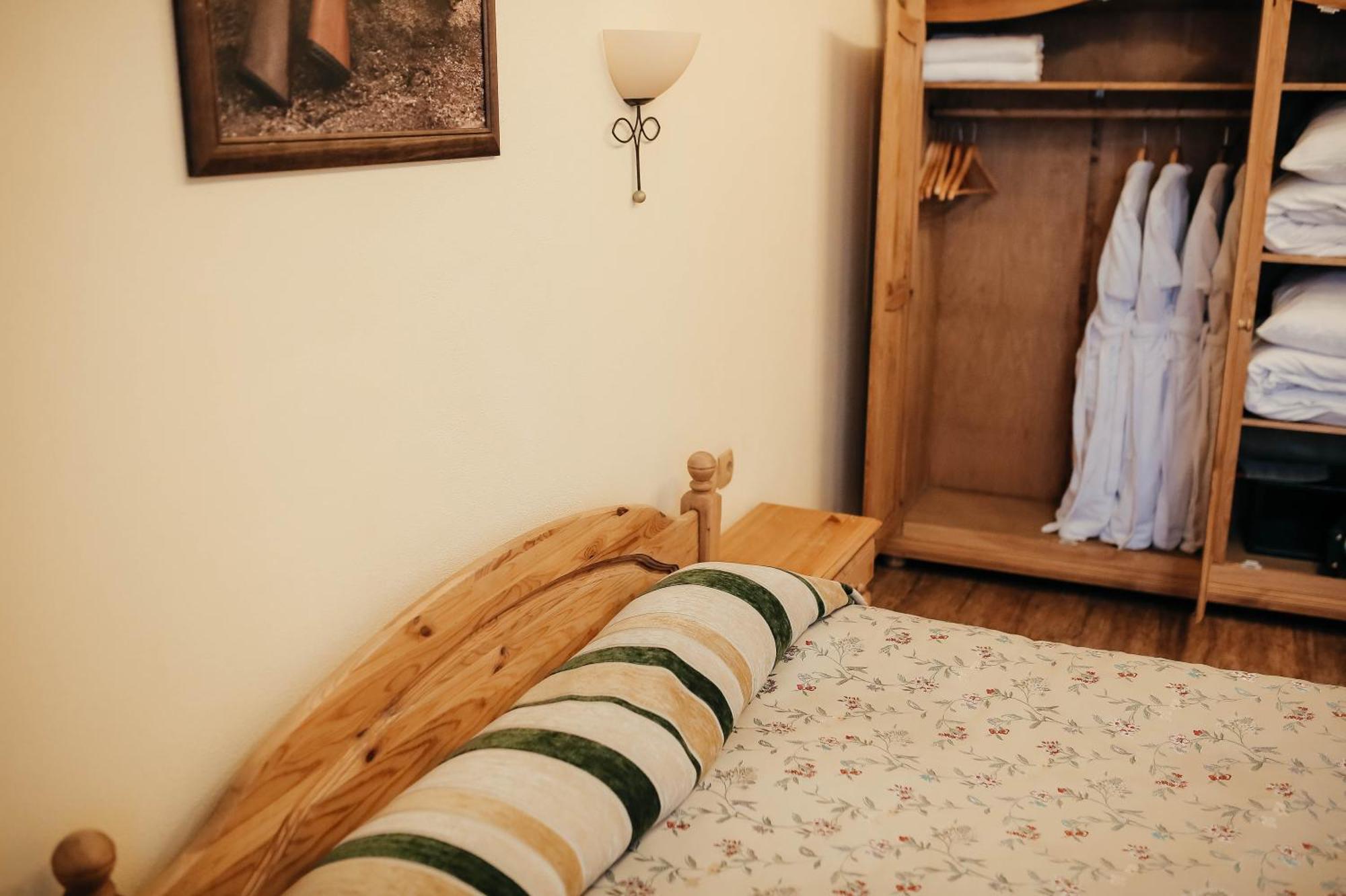 Тау-House Hotel Kok-Shoky Екстериор снимка