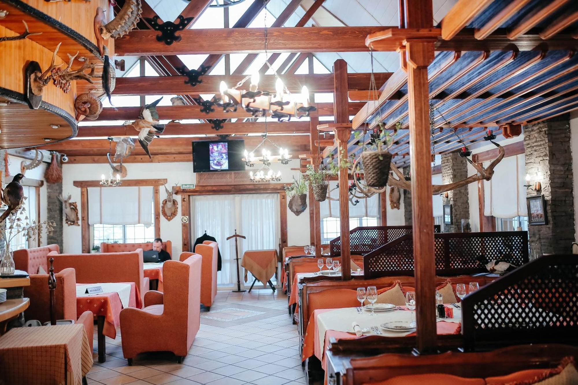 Тау-House Hotel Kok-Shoky Екстериор снимка