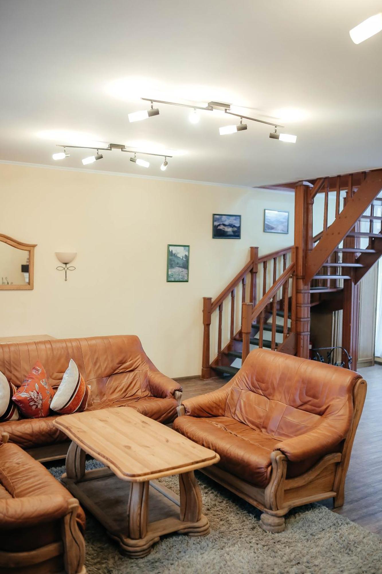 Тау-House Hotel Kok-Shoky Екстериор снимка