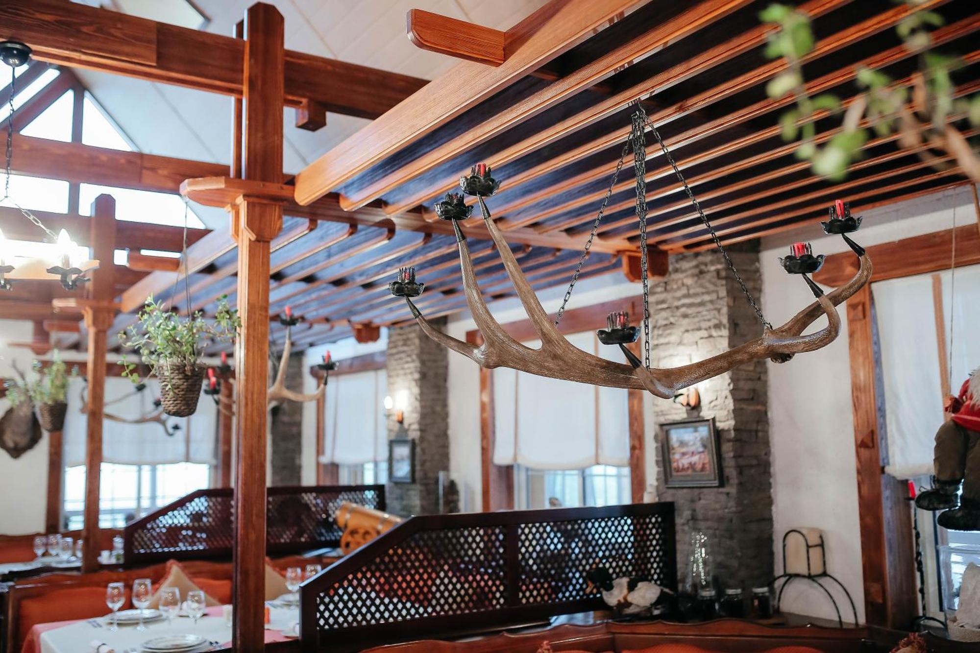 Тау-House Hotel Kok-Shoky Екстериор снимка